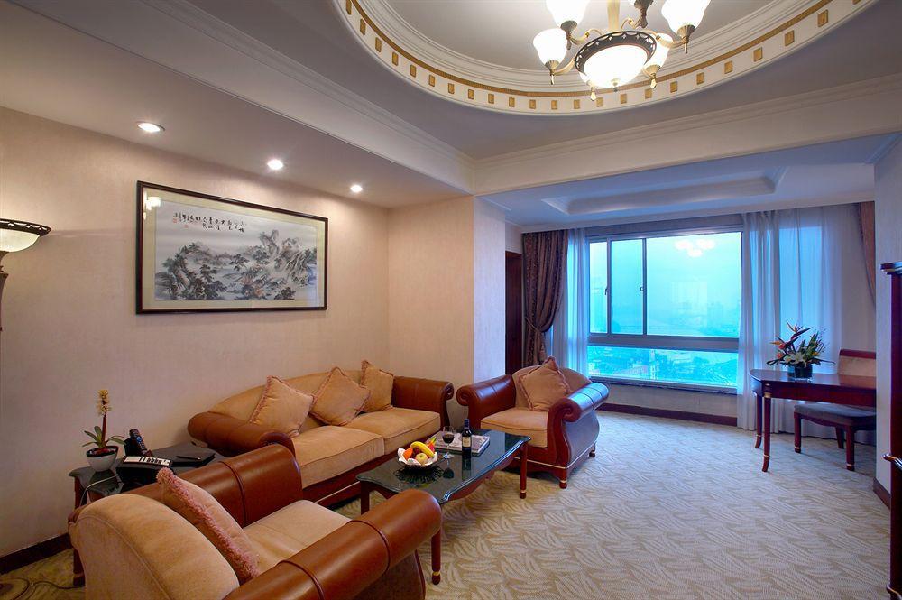 Citic Ningbo International Hotel Buitenkant foto