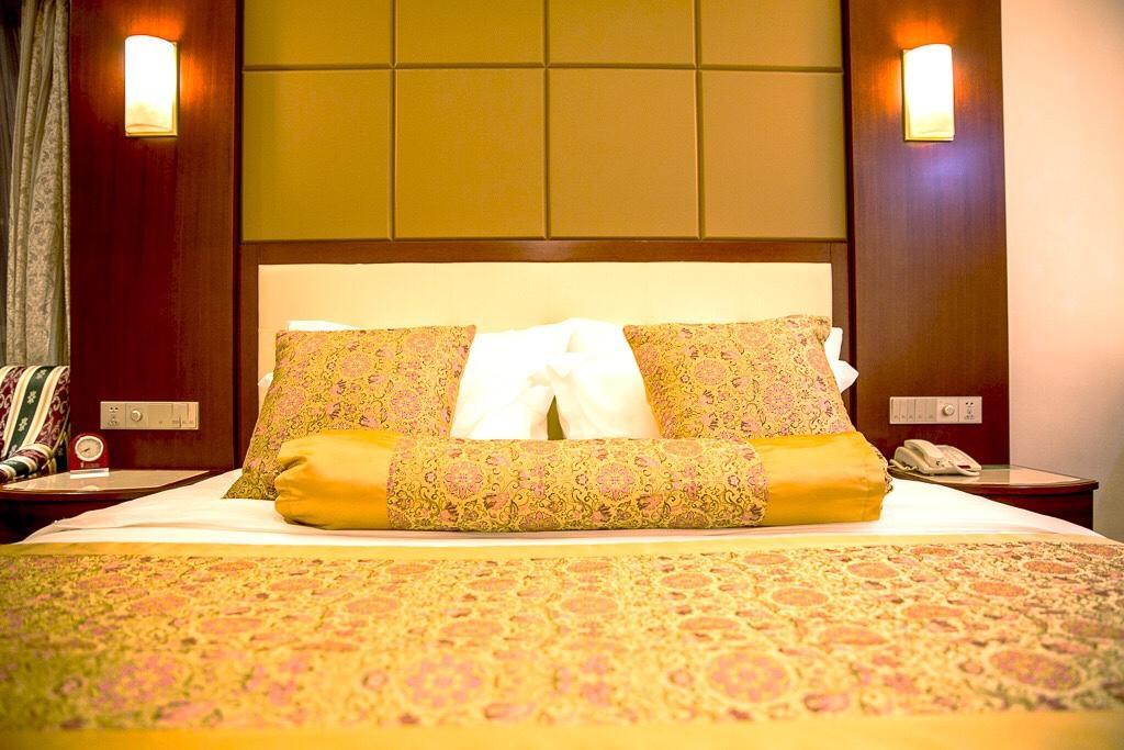 Citic Ningbo International Hotel Buitenkant foto
